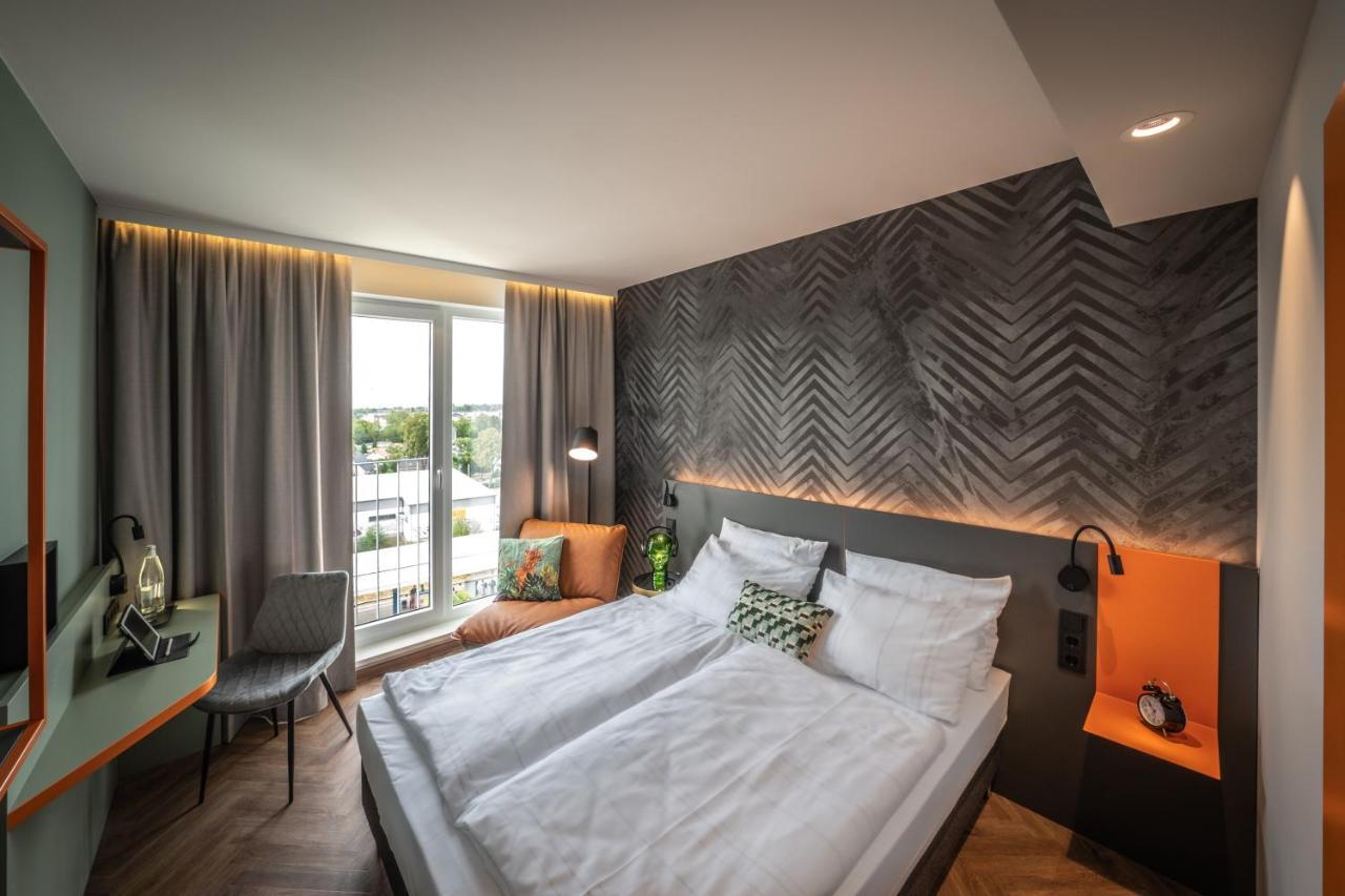 Loginn Hotel Berlin Airport Экстерьер фото