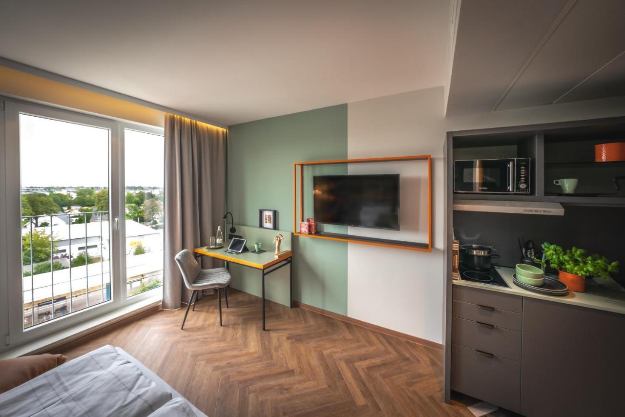 Loginn Hotel Berlin Airport Экстерьер фото