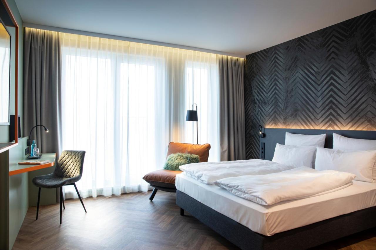 Loginn Hotel Berlin Airport Экстерьер фото