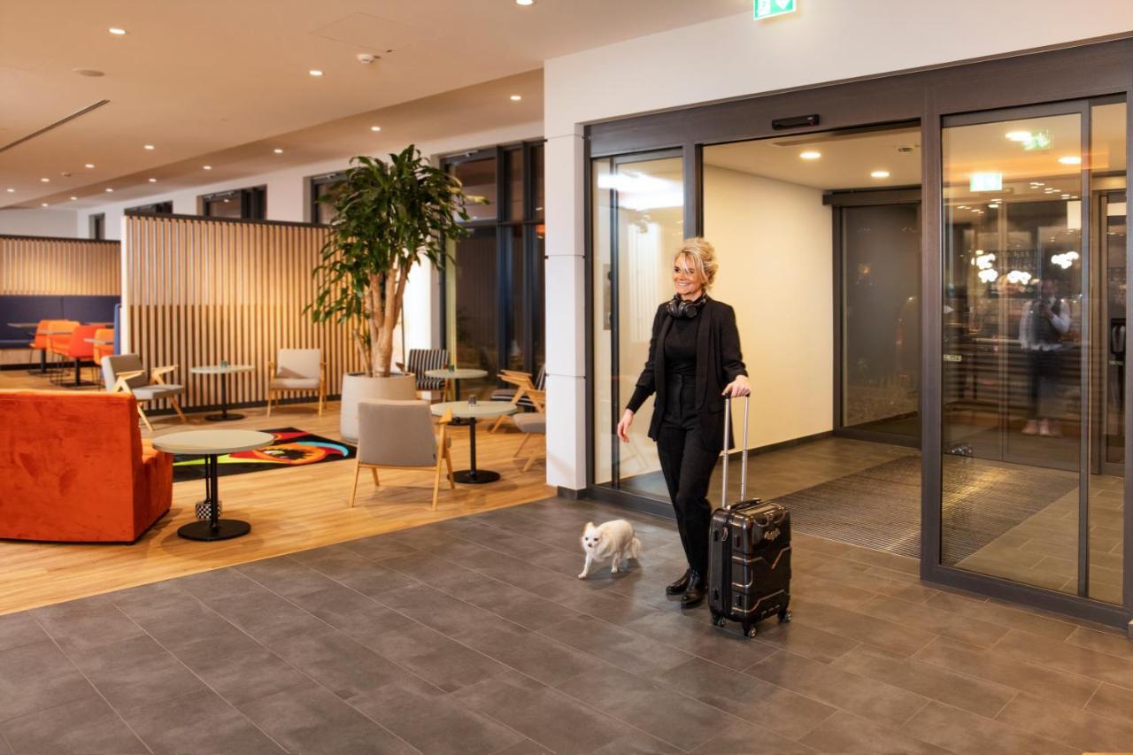 Loginn Hotel Berlin Airport Экстерьер фото