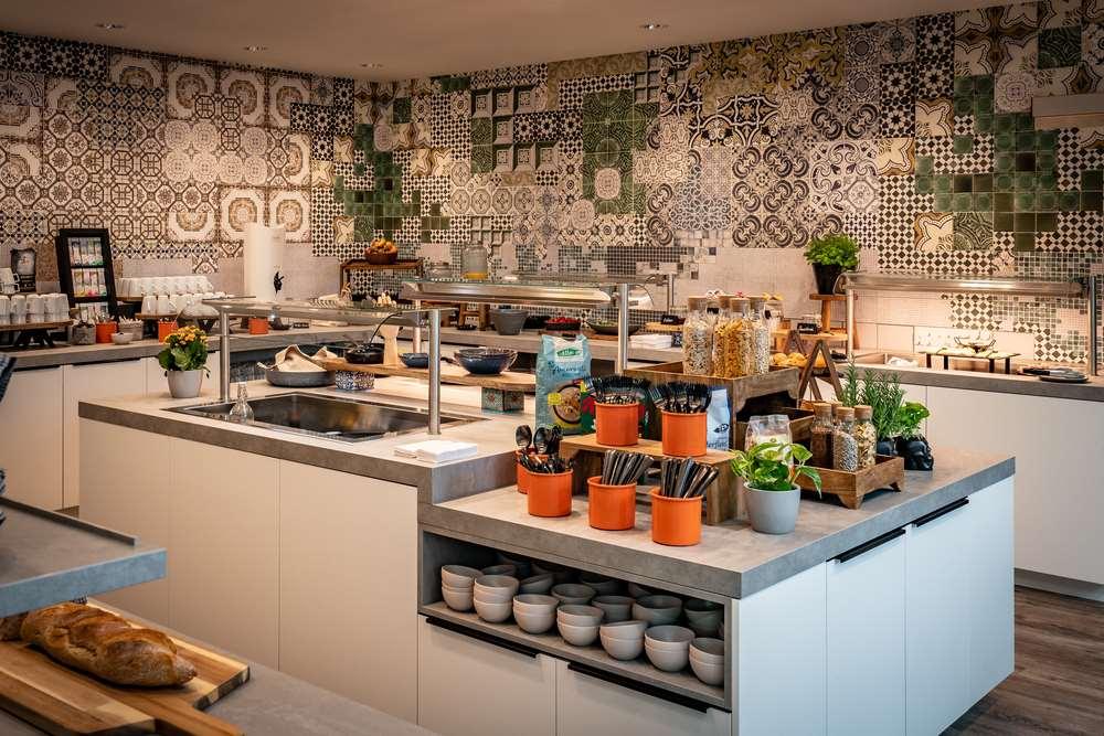 Loginn Hotel Berlin Airport Экстерьер фото
